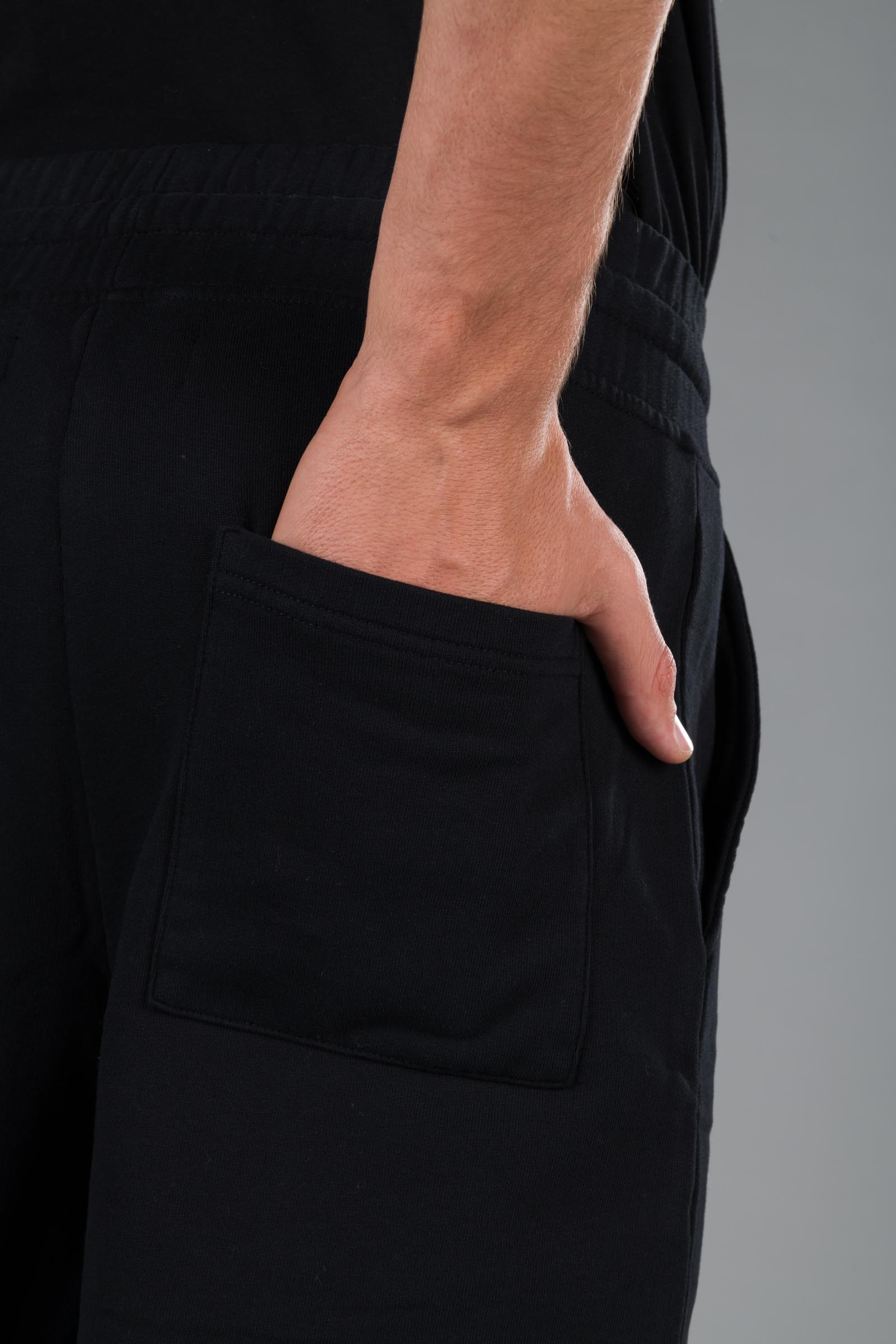 BENNY SHORTS - BLACK - Hydrogen - Luxury Sportwear