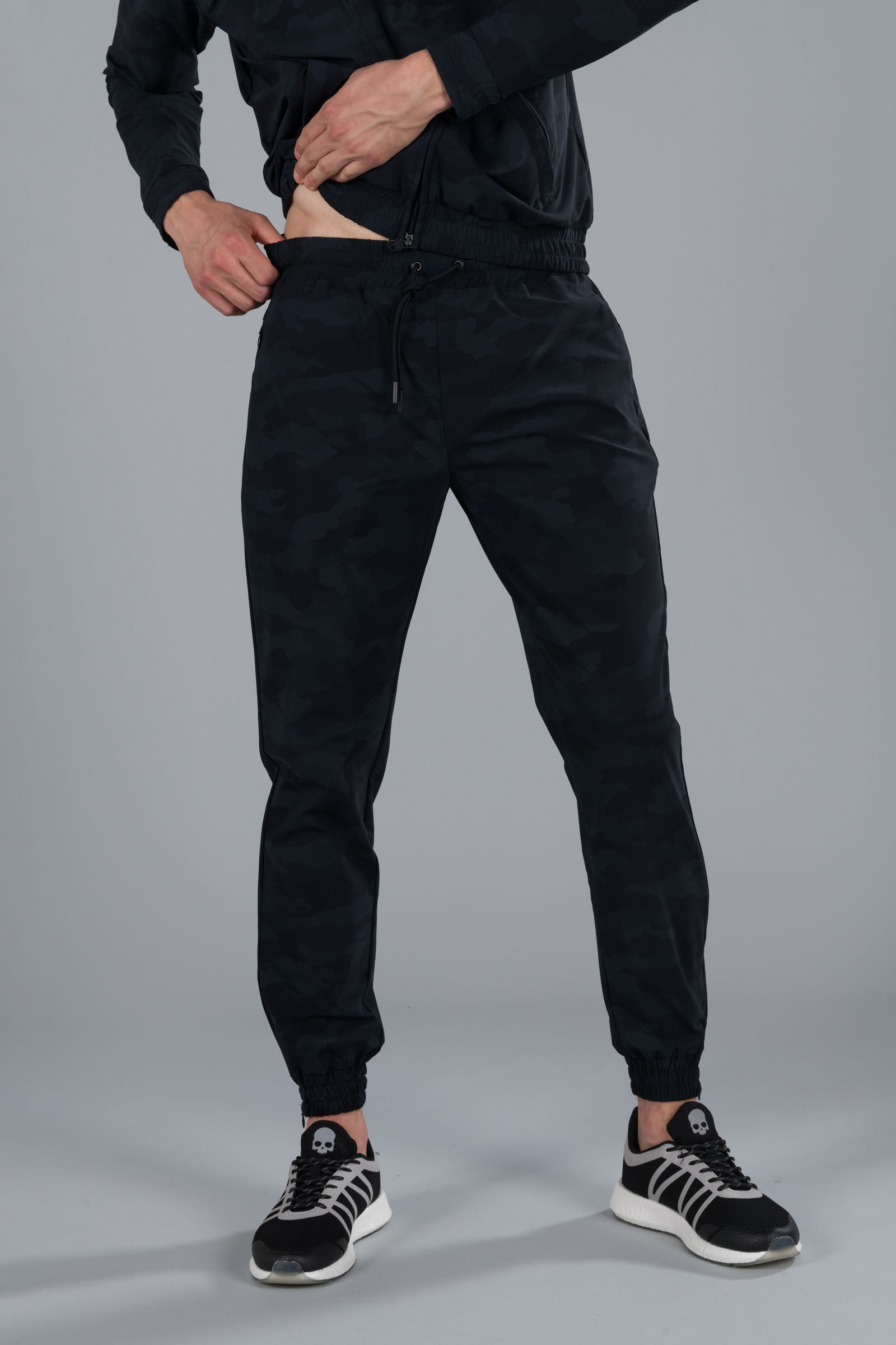 TECH PANTS - BLACK CAMOUFLAGE - Hydrogen - Luxury Sportwear