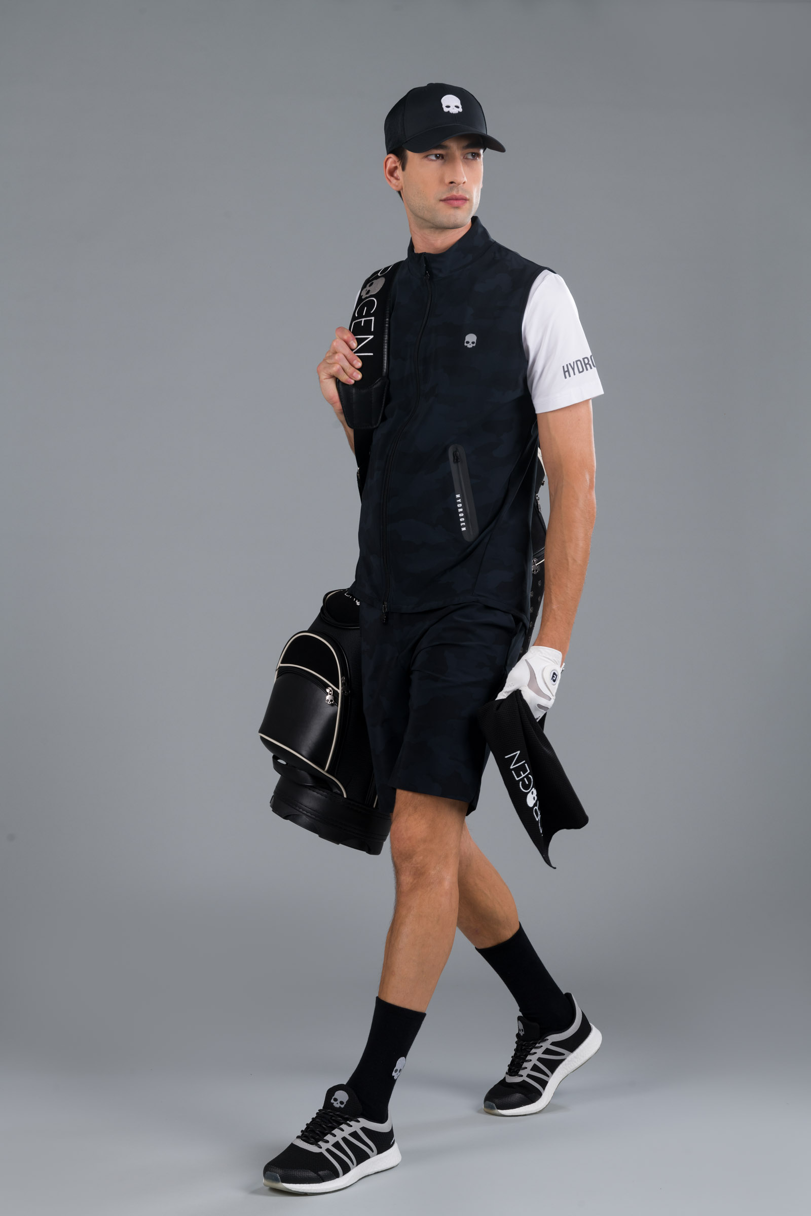 GOLF VEST - BLACK CAMOUFLAGE - Hydrogen - Luxury Sportwear