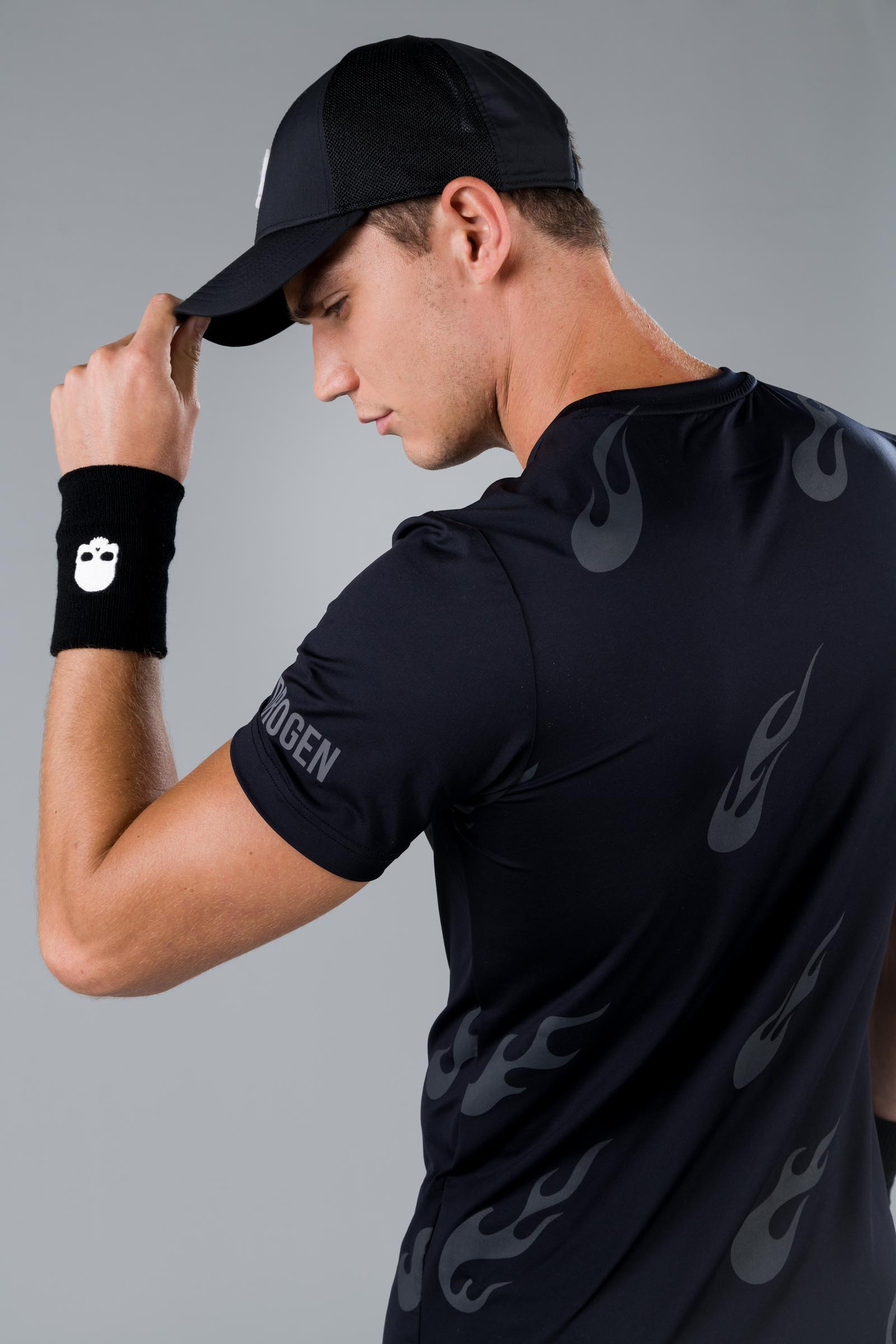 FLAMES TECH TEE - BLACK - Abbigliamento sportivo | Hydrogen