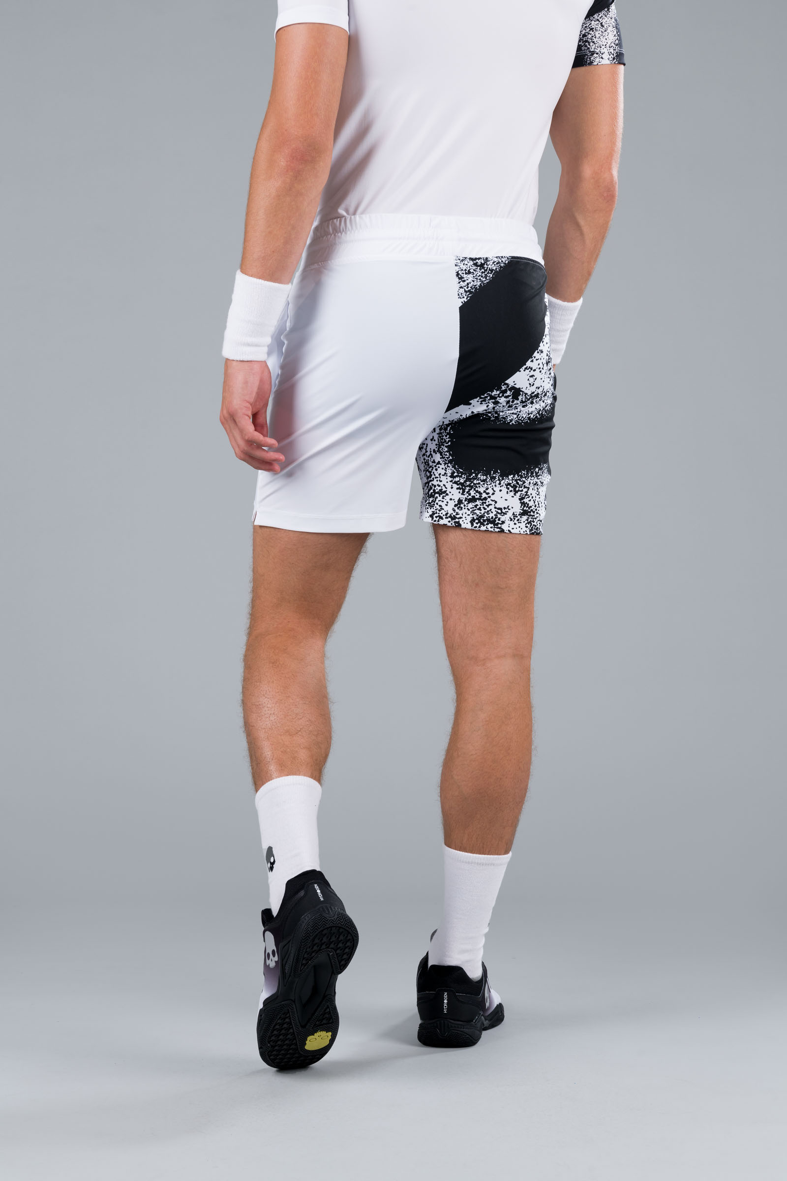 SPRAY TECH SHORTS - WHITE - Hydrogen - Luxury Sportwear