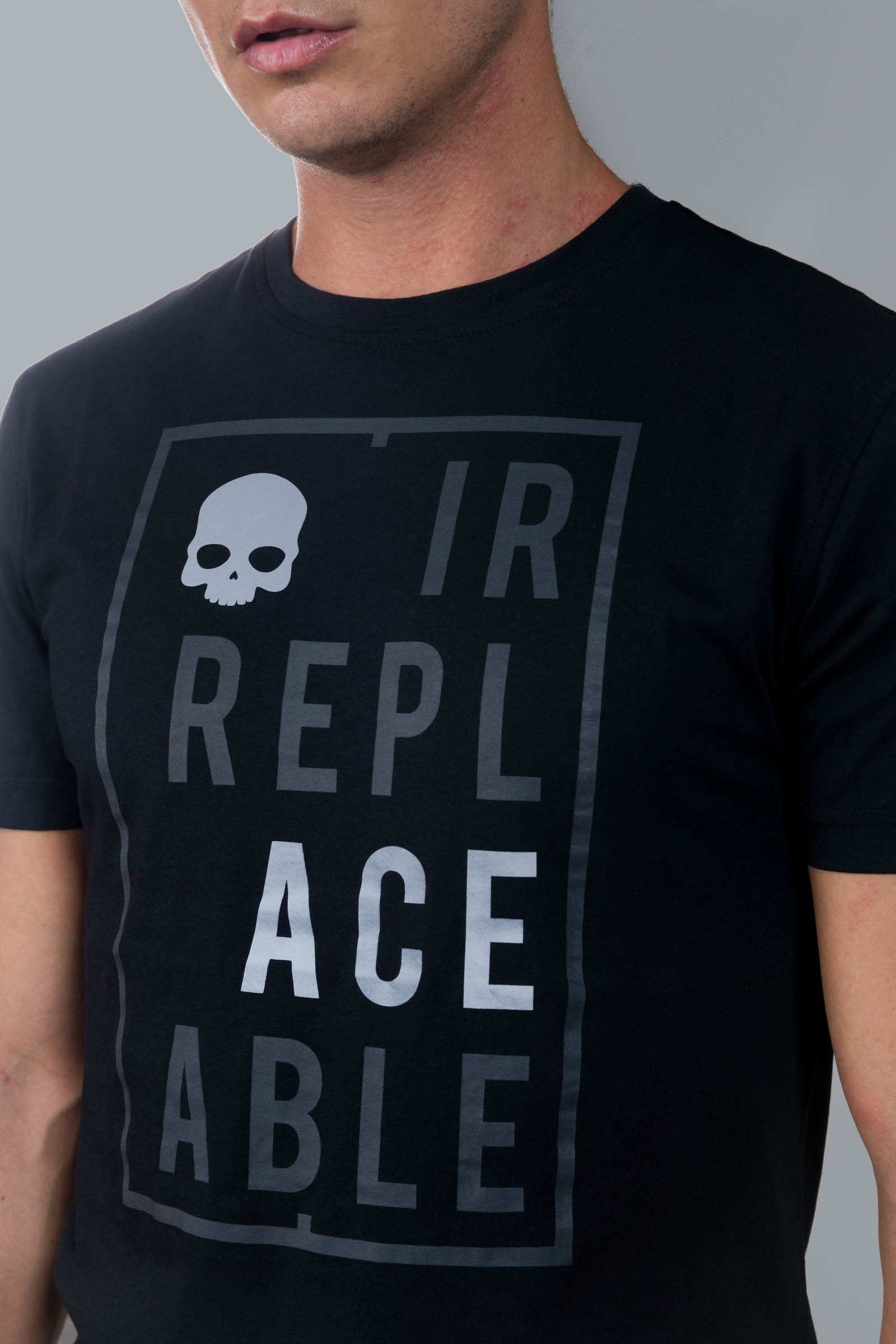 IRREPLACEABLE COTTON TEE - BLACK - Hydrogen - Luxury Sportwear